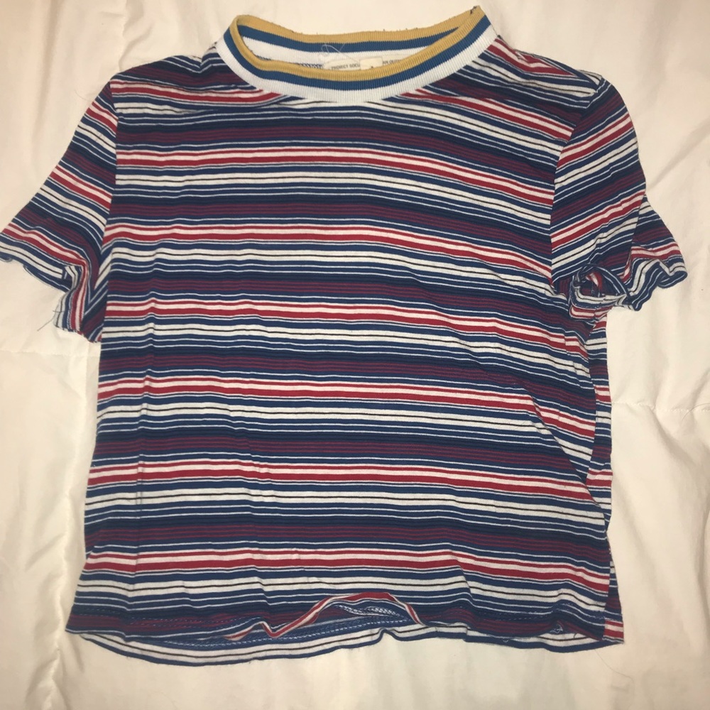 🚨CLOSET CLEANOUT SALE🚨 Striped crop top